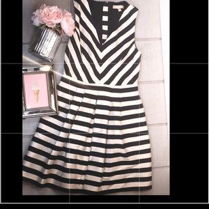 Banana republic striped dress ♠️💄